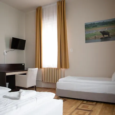 Camping Nosztalgia Es *